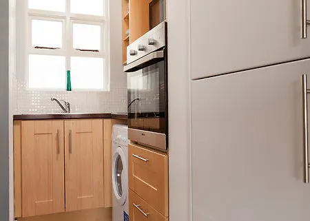 アパートホテル Clifden ダブリン